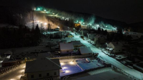 Dream House Naftowa, Ustrzyki Dolne